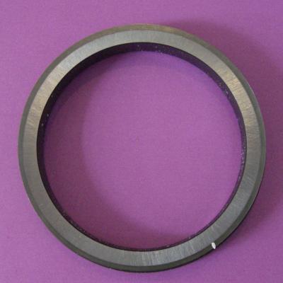 China Kleine tractor oil seal rubber and steel seal elements custom rings for sale