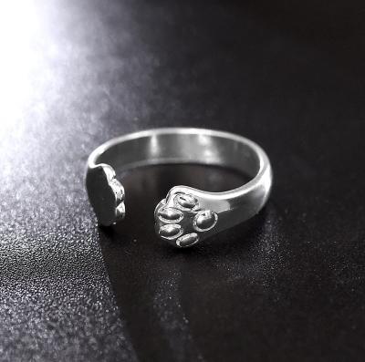 China FASHIONABLE Wholesale Silver Plated Cat Foot Paw Alloy Ring for sale