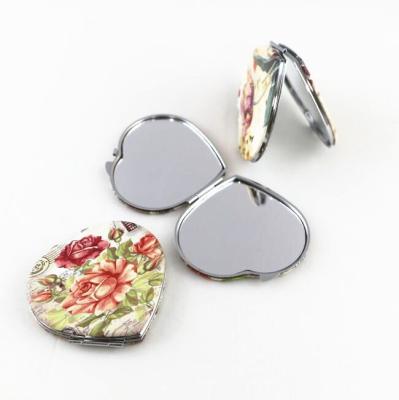 China High Quality Open And Close Pocket Mirror Heart Shape Cosmetic Makeup Mirror With Magnet for sale