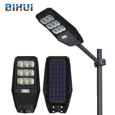 China ROAD Waterproof Energy Saving Ip65 Outdoor 100 200 300 Watts Integrated All In One Solar Led Road Light for sale