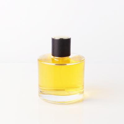 Chine bouteille de parfum de verre à bouteilles de parfum de 50ml 100ml sous de jet de cosmétiques en verre transparents cylindrique de bouteille à vendre