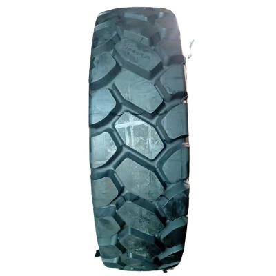 China 18.00R33 HENAN RADAIL OTR Rubber Tires AE45 /E4 21.00r35 24.00r35 for sale