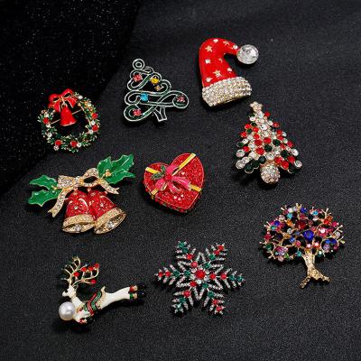 China Wholesale Custom Christmas Brooch Clothing Accessories Brooch Rhinestone Brooch Pins Jewelry Fashionable Christmas Snowman Brooch for sale