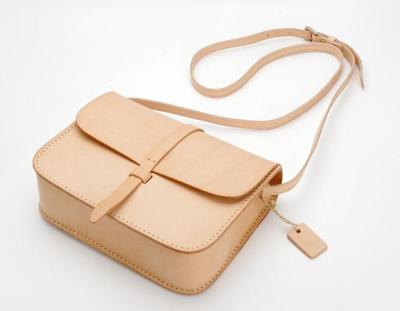 China Fashion Boshiho Vegetable Tanned Leather Crossbody Bag for sale