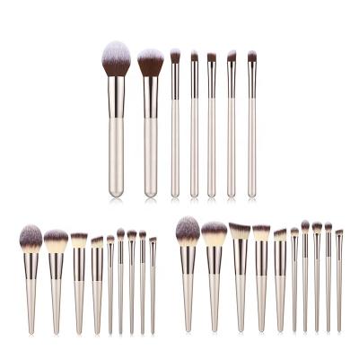 China Pretty Champagne Gold Custom Logo Makeup sweeps professional makeup brush set for sale