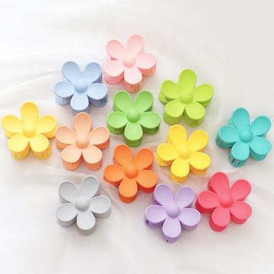 China Korean Hair Claws Flower Shaped Hair Claw Clips Pure Color Cellulose Acetate Clips for sale