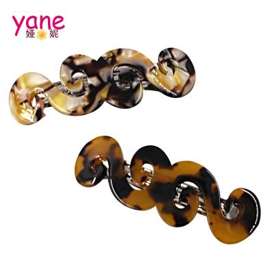 China Fashionable Mental Design Shell Gloss Hair Clip New About Wave Acrylic Hair Clip For Women for sale