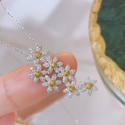 China Real Gold CLASSIC Fine Tasty Sunflower Diamonds Fashion Jewelry 18k Jewelry Pendant Necklace For Women for sale