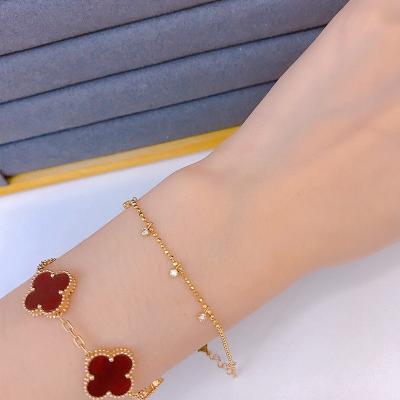 China Top Design Jewelry 18K Gold Charm Luxury Hand Chain Natural Diamond Bracelet For Women CLASSIC for sale