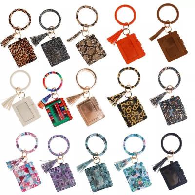 China Master Key Ring Keychain Wallet Wristlet Bracelet Ring Hot Sale Amazon Leather for sale