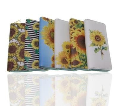 China PU Daisy Sunflower Print Wallet With Waterproof Customizable Pattern for sale