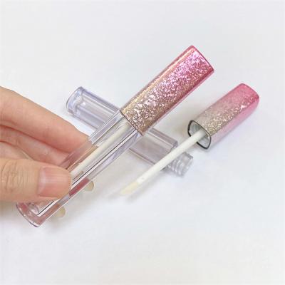 China Ombre schittert Vierkante Plastic Lipglossbuis met Toverstokje Roze 10ml Te koop