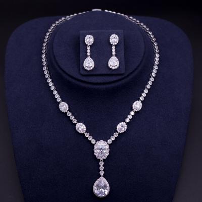 China CLASSIC Luxury Bridesmaid Accessories Bridesmaid Cubic Zirconia Women Bridal Jewelry Sets for sale