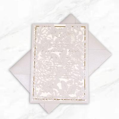 China Europe 2019 New Design Printable White Lace Wedding Invitation Card With Crystal for sale