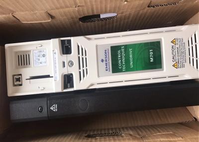 China Impulsión M701-05400270A Nidec trifásico Unidrive M700 del inversor de las técnicas de control 11/15kW NUEVO en venta