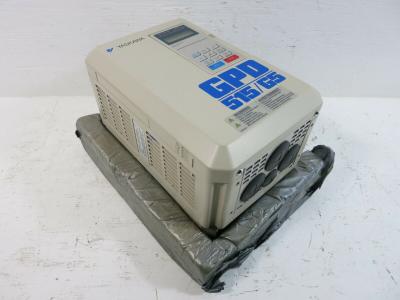 中国 YASKAWA CIMR-VC4A0005BAA ベクトル ACインバータードライブ 1.5-2.2 KW 産業用サーボドライブ 販売のため