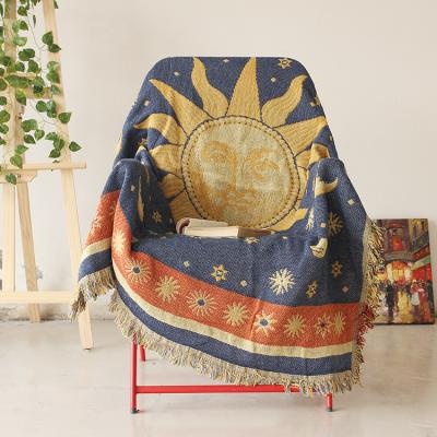 China Custom Decorative Bohemian Moon Woven Throw Blankets 100% Cotton Wearable Tapestry Sun Woven Throw Blankets For Winter Weicher Superb Sofa Cover With Fringe for sale