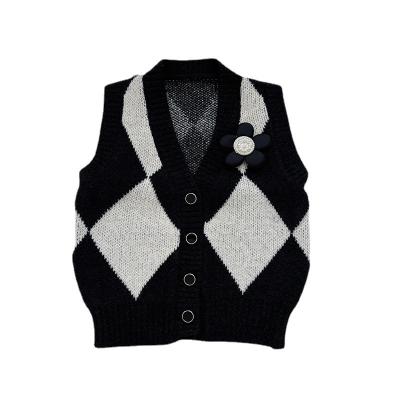 China 2022 New Breathable Girls Invest Sweater Knitted Sleeveless Cardigan Diamond Pattern Kids Invest Sweater for sale