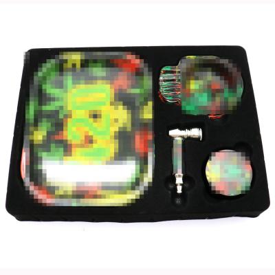 China Eco-friendly smoking set includes metal rolling tray, pipe, glass ashtray and zinc grinder for sale