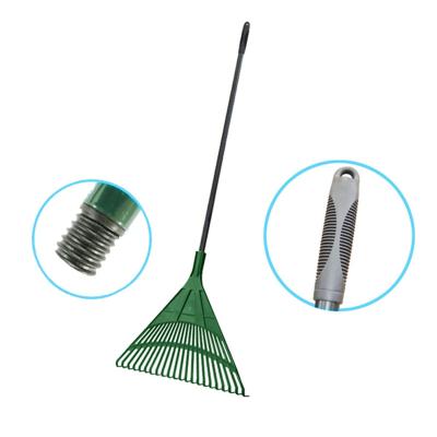 China Garden Rake 22 Teeth Leaves And Grass Sweeping Plastic Rakes for sale