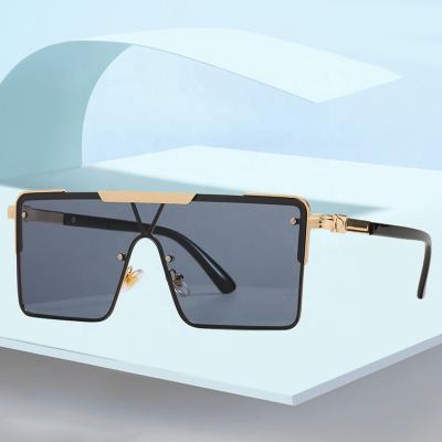 China Fashion Sunglasses 2021 Wholesale Women Shape Trendy One Piece Rectangular Shape Frame Sunglasses for sale