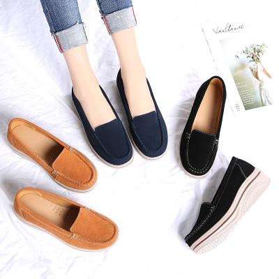 China Vintage round flats genuine leather shoes candy color fashion breathable flat woman solid slip on boat shoes for women for sale