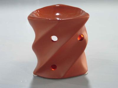 China Pottery Screw Shape Pottery Ceramic Fragrance Oil Burner With Tealight  7.6  X 7.6 X 8.5 Cm for sale