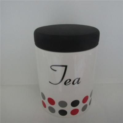 China Personalized Ceramic Cookie Jar , Ceramic Tea Pot With Airtight Silicone Cover for sale