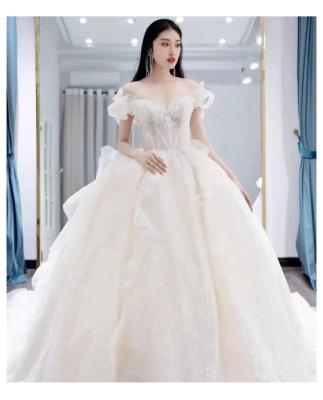 China Newest temperament 2021 anti-static bridal dreamy starry sky one shoulder French main wedding dress for sale