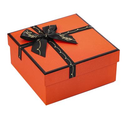 China Recyclable Custom Santa Gift Box Magnet Cardboard Gift Box With Ribbon Packing Gift Box for sale