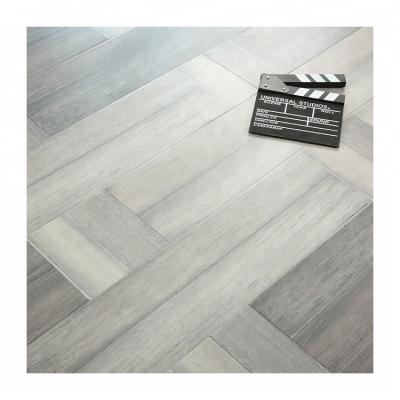 China Carburetor P2 Eco Forest Waterproof Laminate Flooring Engineered Indoor Residential Wood Flooring for sale