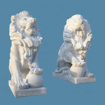 China Durable And Artistic White Marble Lion With Ball Animal Statue For Sale for sale