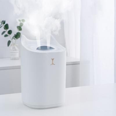 China Car Colorful LED Lamp Essential Oil Diffuser Aromatherapy humidifier USB Rechargeable 3.3L Air Humidifier for sale