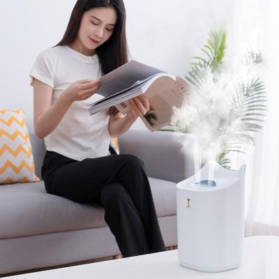 China Car YouNiMei spray water mist Mini Portable Humidifier aroma diffuser 3300ml Usb Air Humidifier for sale