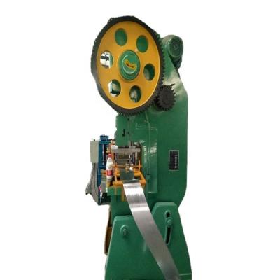 China Hotels Hot Sale Galvanized Razor Barbed Wire Machine for sale