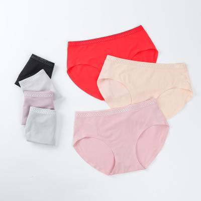 China Seamless underwear women's size girls panties seamless one-piece ice underwear wholesale plus size ladies silk sexy women's panties for sale