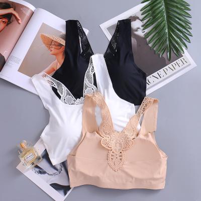 China New Design Viable Elastic Wide Shoulder Strap Sexy Charming Ice Silk No Trace Ladies Tube Top Anti-Light Bottoming Wrapped Chest Vest for sale