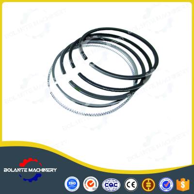 Cina 6SD1 6SD1-TQA Motore Piston Ring Set 1-12121137-1 1121211371 Isozu Motore Parti in vendita