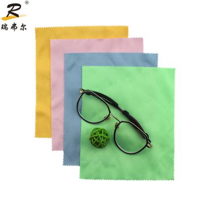 China Lens and Mobile Phone Screen 180g Clean Custom Printing Microfiber Cleaning Cloth for sale