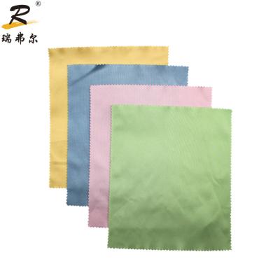 China Clean High Quality 250g Micro Fiber Lens And Mobile Phone Screen Cleaning Cloth for sale