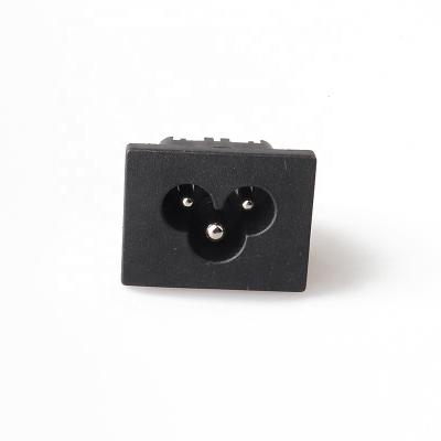 China LANZMFG IEC 60320 C6 Connector Commercial Type AC Power Socket 2.5A 250V for sale