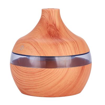 China Innovative Car Aromatherapy Products Essential Oil Air Humidifier Aroma Diffuser Ultrasonic Humidifier UV Diffuser for sale