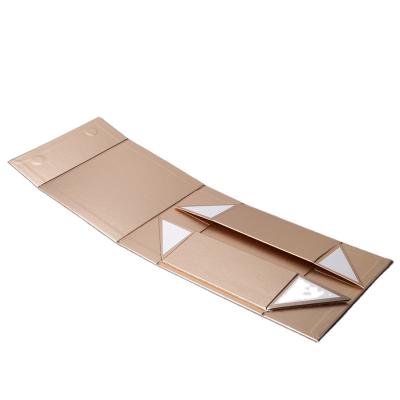 China Recycled Materials Wholesale Custom Magnetic Foldable Cardboard Gift Clothing Packaging Shoes Box for sale