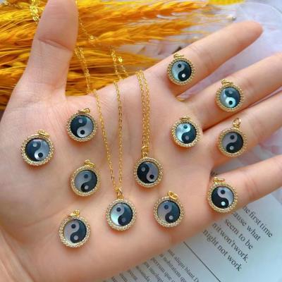 China FASHIONABLE Wholesale Coin Pendant Copper Chat Zircon Pendant For Necklace Jewelry Making for sale