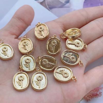 China Wholesale New Style CLASSIC Copper Oval Shape Flower Pattern Pendant For Jewelry Making for sale