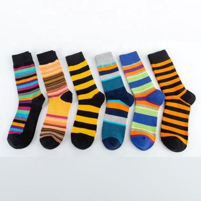 China New Arrival Sports Stock Casual Jacquard Striped Socks Cotton Men Crew Socks Wholesale Cartoon Socks for sale