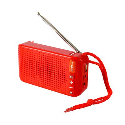 China Solar Charging New Portable Flashlight Fm Radio Tws BT 5W Speaker LED Flashing Light Wireless Speaker for sale