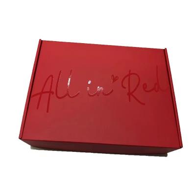 China Tamaño personalizado Acceptado Caja de envío de cartón ondulado con acabado de superficie 4C/ UV/ laminado/ grabado/ estampado en venta