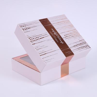 China Geschenkbox der hohen Qualität mit der Band-Geschenkbox, die rosa transparente Geschenkbox herstellt zu verkaufen