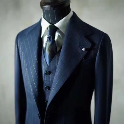 China Custom Made Mens Breathable Suits Italian Style Custom Suits for sale